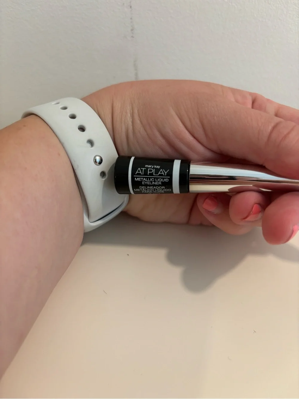 NWOT Mary Kay Silver Liquid Eyeliner